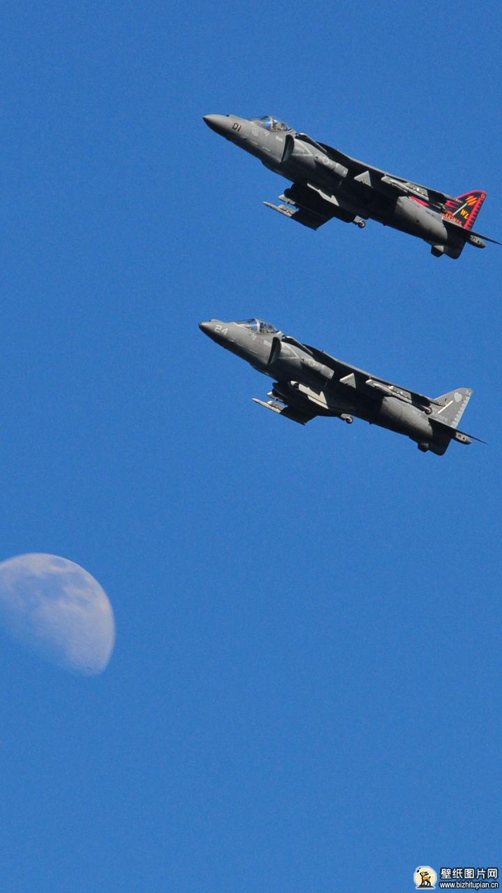 677944AV-8B鹞鹰在圣地亚哥湾上空